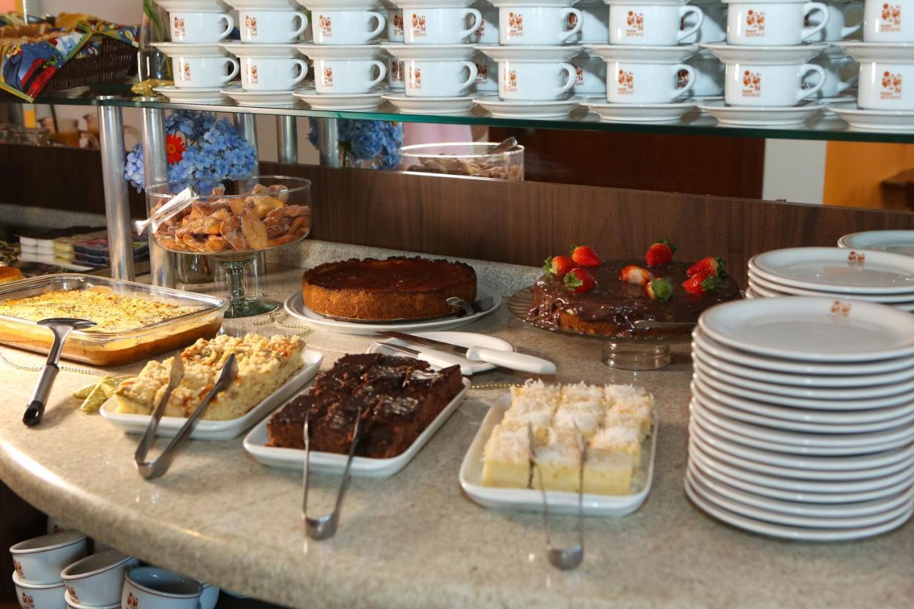 פנייה Hotel Acoriano מראה חיצוני תמונה